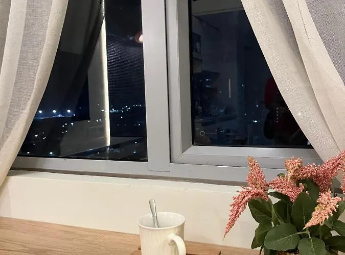 Aesthetic Functional Minimalist Space Sunvida Tower Sv1716 4* Cebu