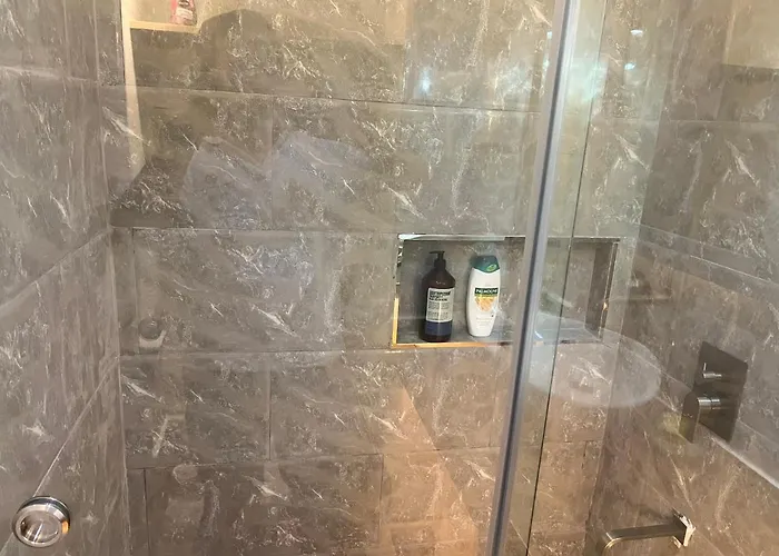 Aparthotel Aesthetic Functional Minimalist Space Sunvida Tower Sv1716 Cebu